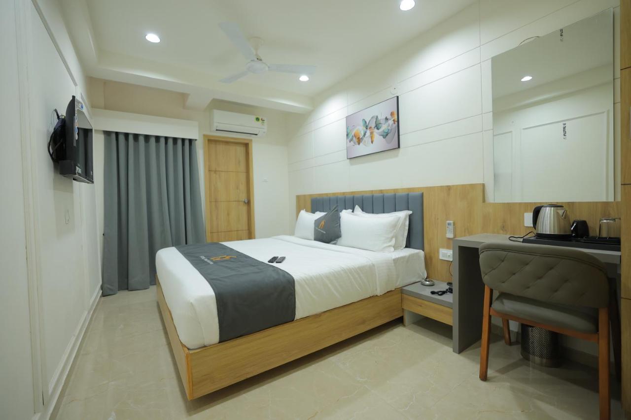 Hotel Shayan Inn Раджкот Екстер'єр фото